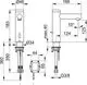 Verchromter Mischbatterie von Keuco mit einer Höhe von 183 mm und einer maximalen Breite von 46 mm, ausgestattet mit flexiblen Anschlussschläuchen.
